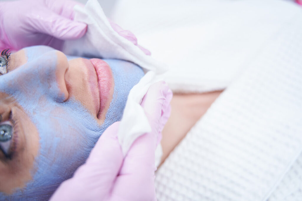 get-various-jobs-in-the-field-of-skin-care-and-being-a-facialist